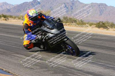 media/Feb-03-2024-SoCal Trackdays (Sat) [[767c60a41c]]/12-Turn 3 Inside (220pm)/